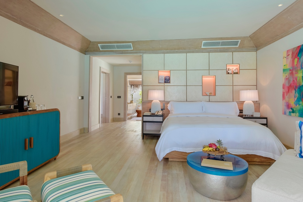 content/hotel/Kanuhura/Accommondation/Grand Water Pool Villa Sunrise/Kanuhura-Acc-GrandWaterVillaPool-07.jpg